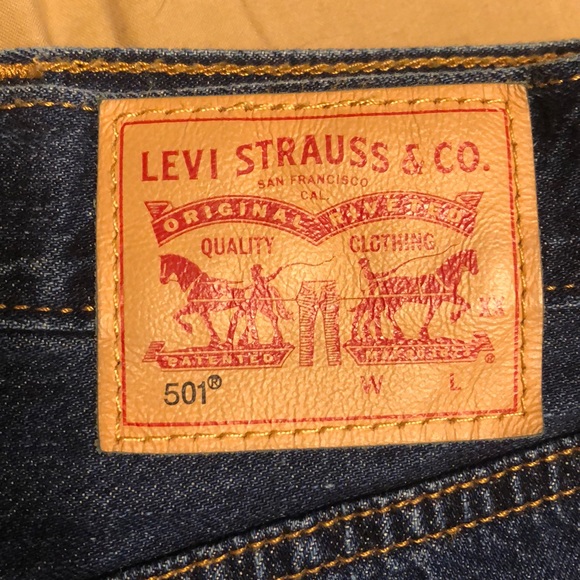 Levi patriotic jean cut off shorts - Picture 3 of 4